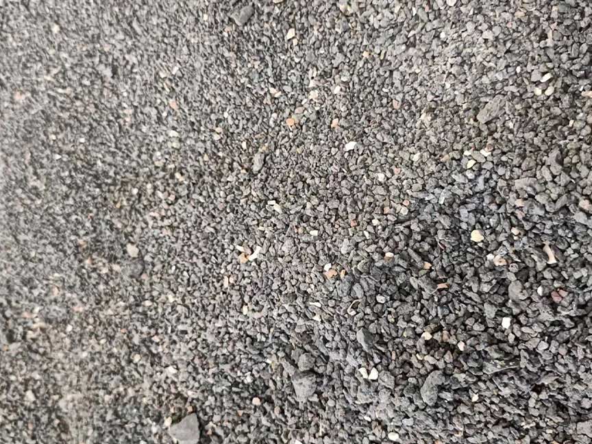 ĥ